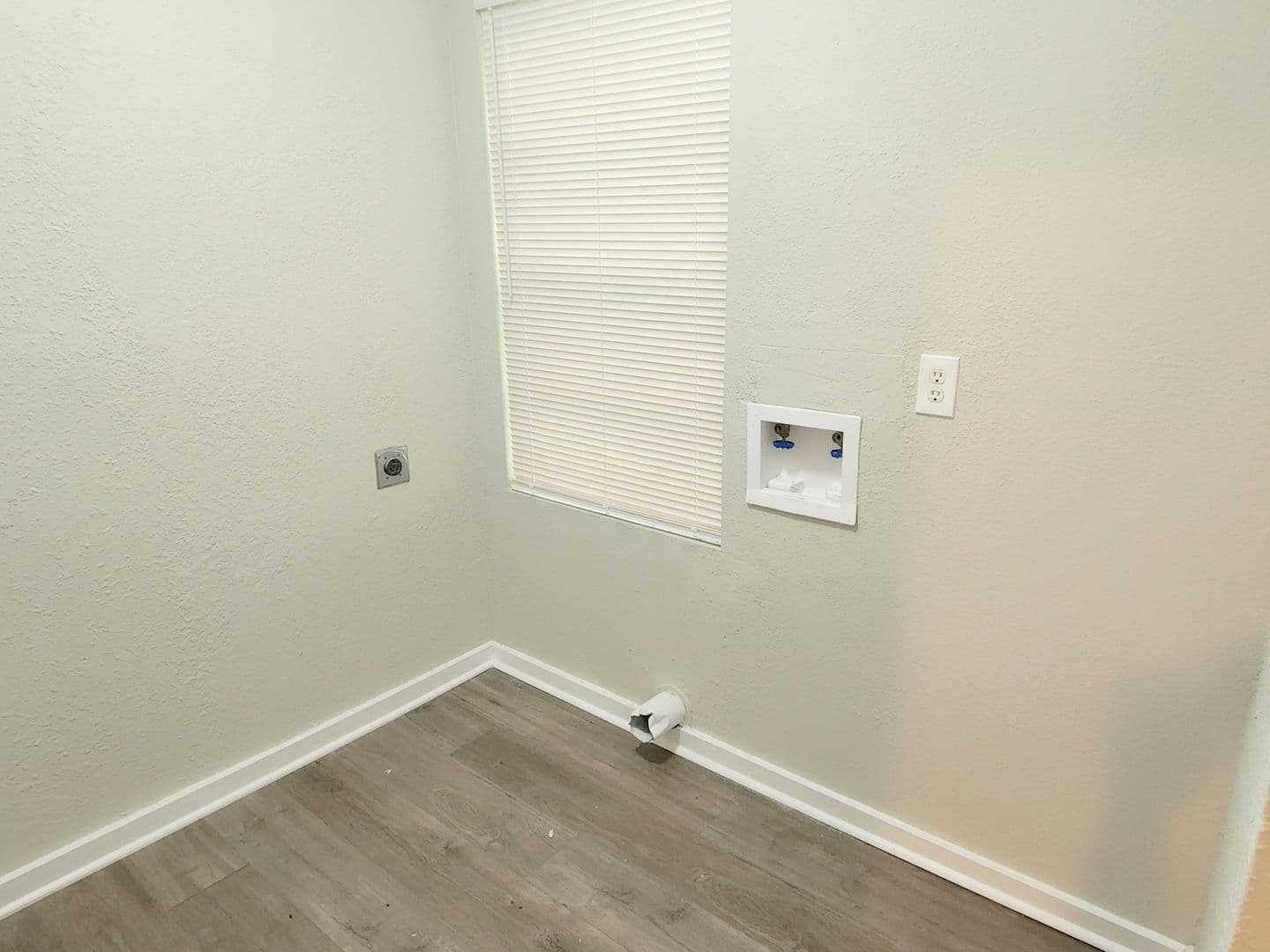 Texas City House: 1108 2nd Ave N.