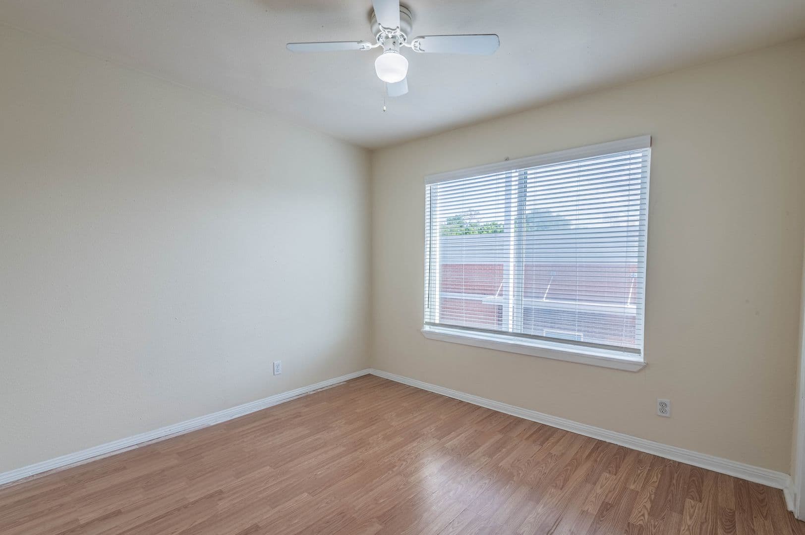 Houston House: 3918 Anita St., #1