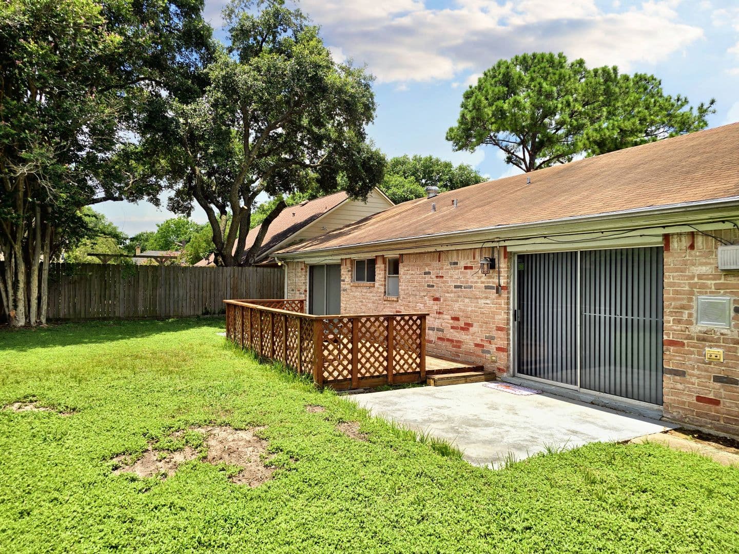Katy House: 22619 Deville Dr.