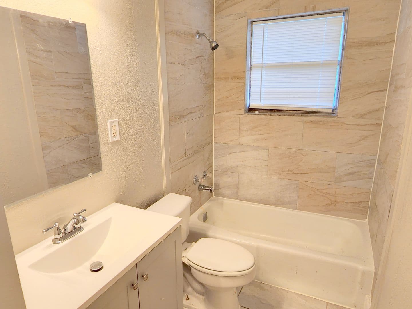 Texas City House: 1108 2nd Ave N.
