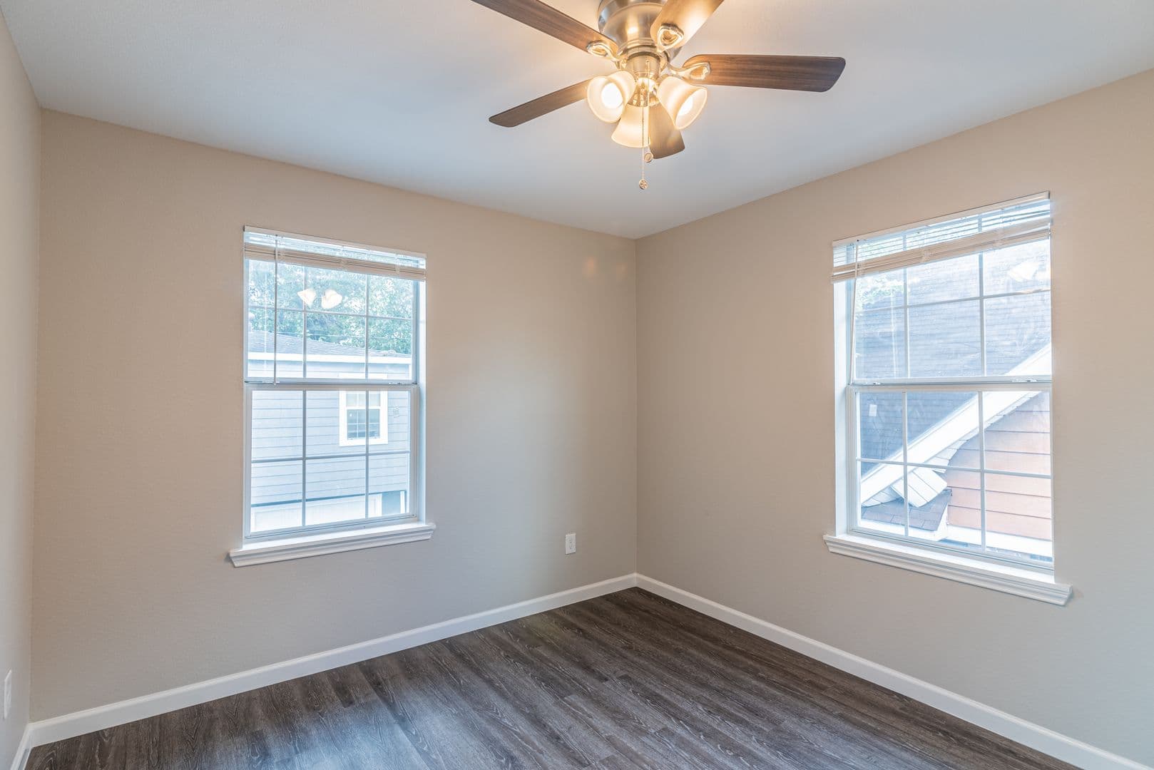 Houston House: 3102 Wentworth St., #4