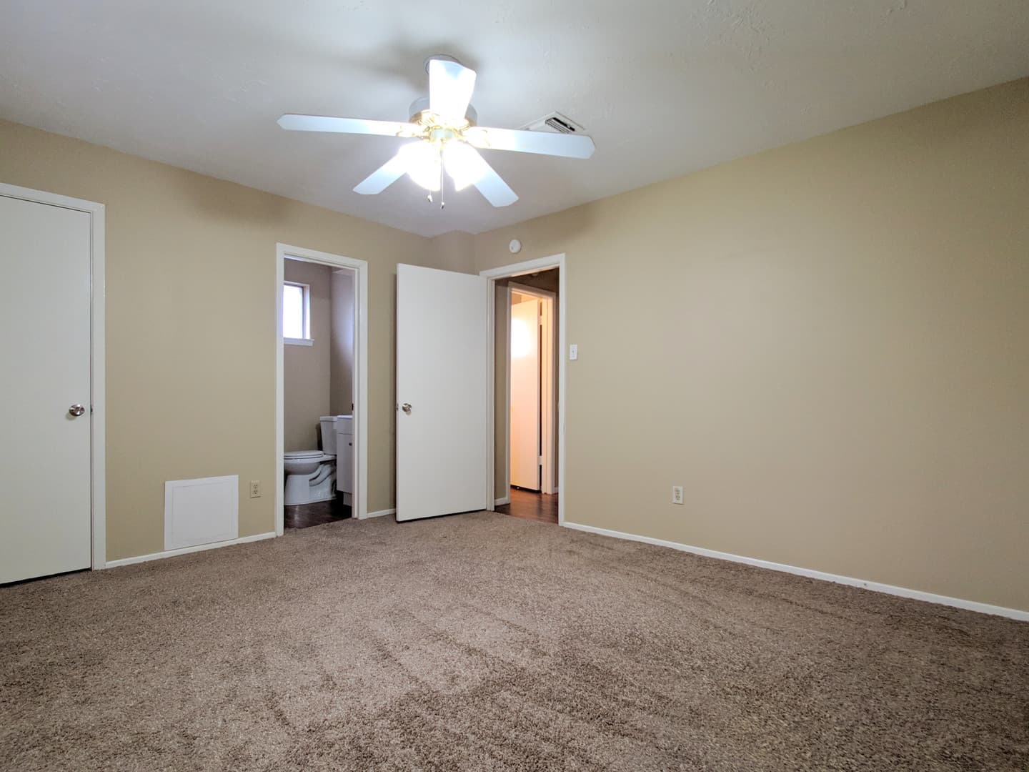 Houston House: 14826 Weil Pl.