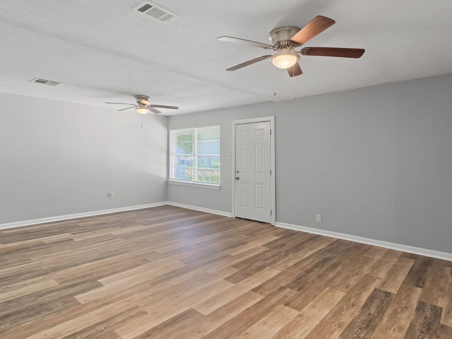 Houston House: 5427 Willow Glen Dr.