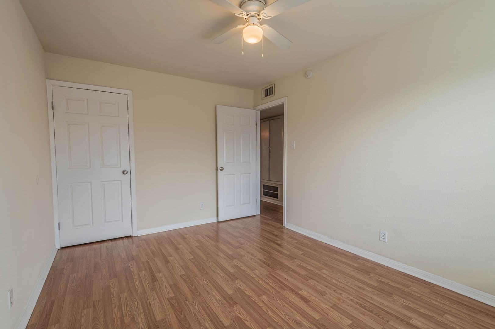 Houston House: 3918 Anita St., #1