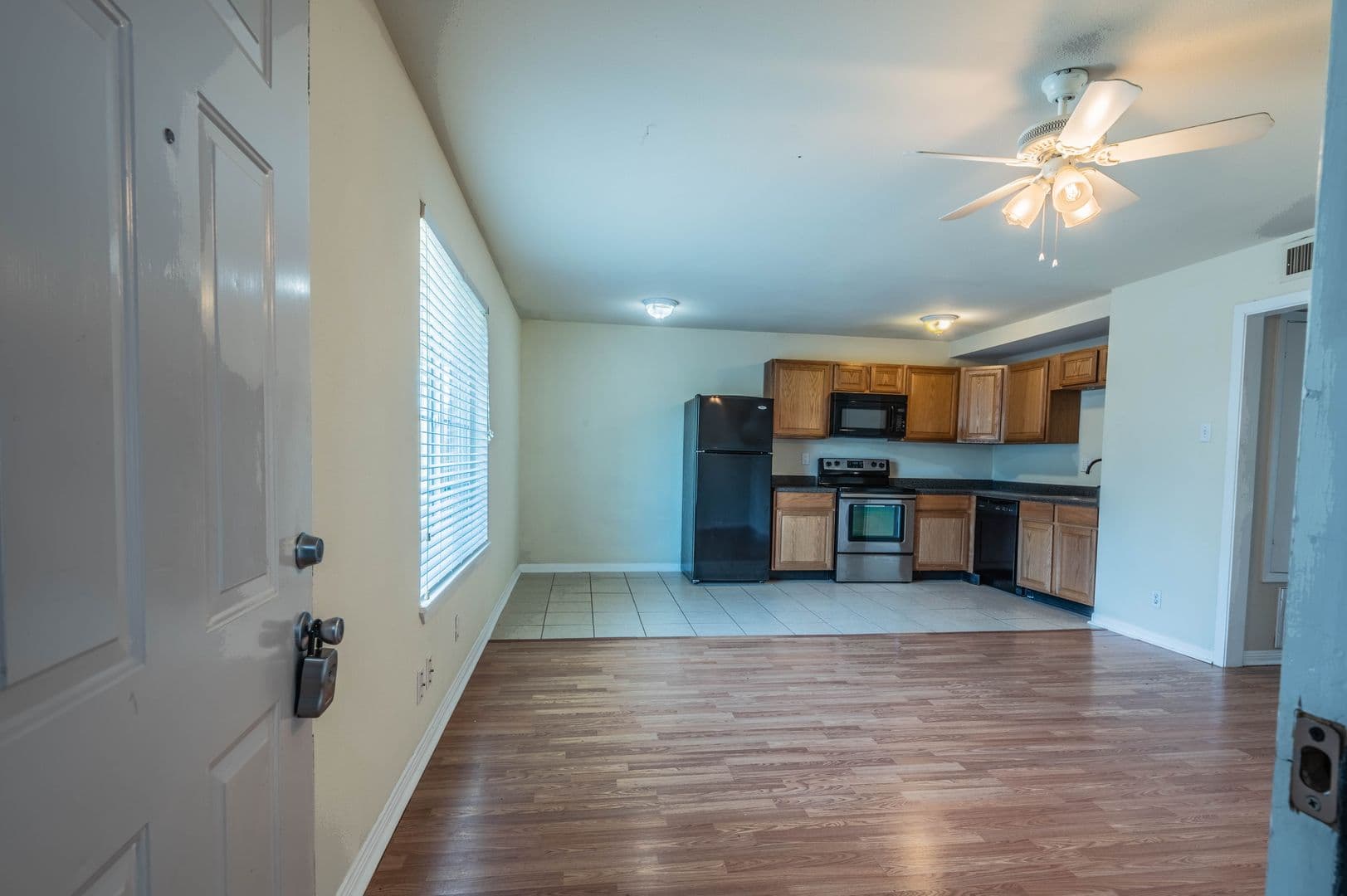 Houston House: 3918 Anita St., #1