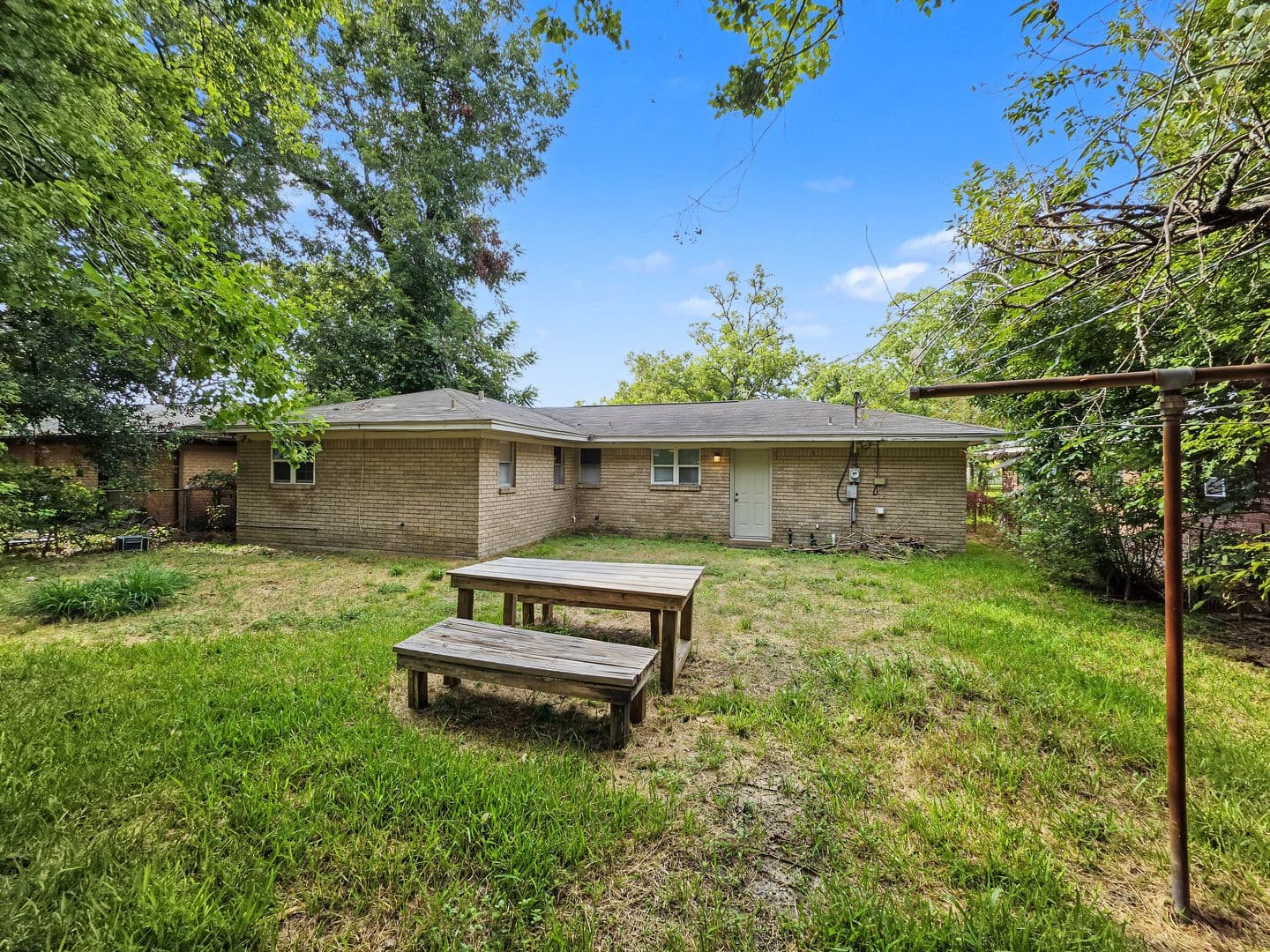 La Marque House: 206 Prune St.
