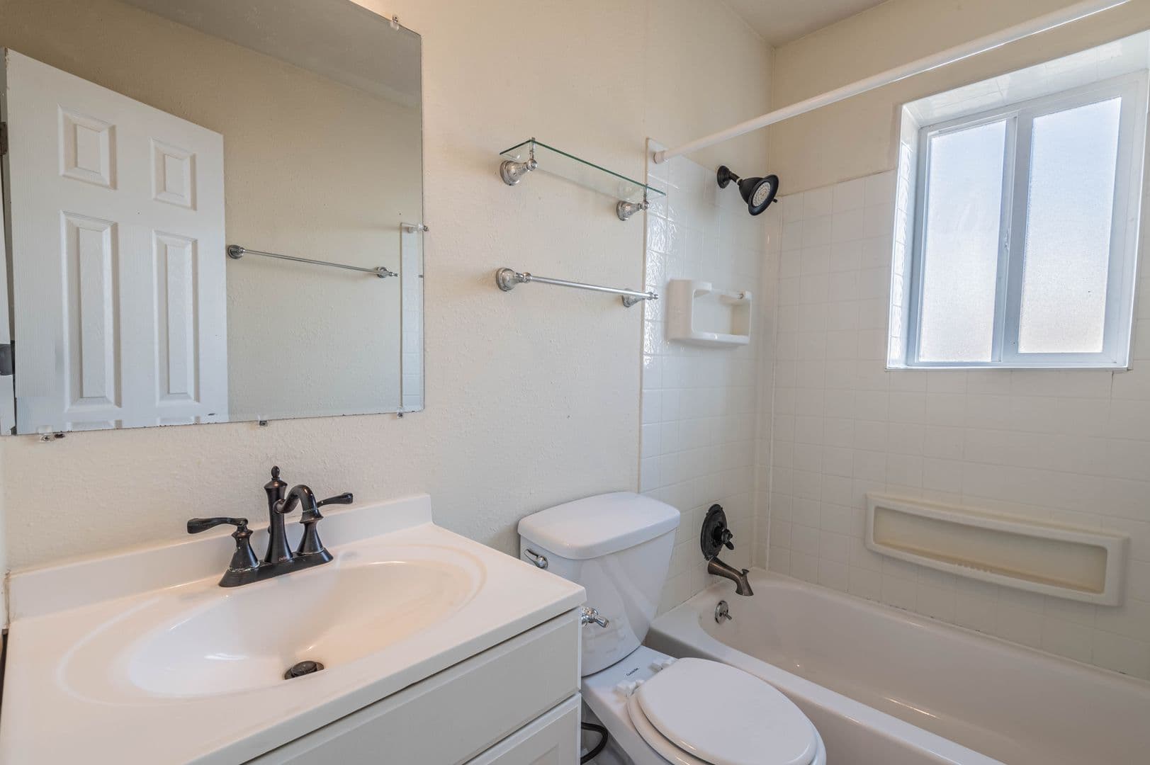 Houston House: 3918 Anita St., #1