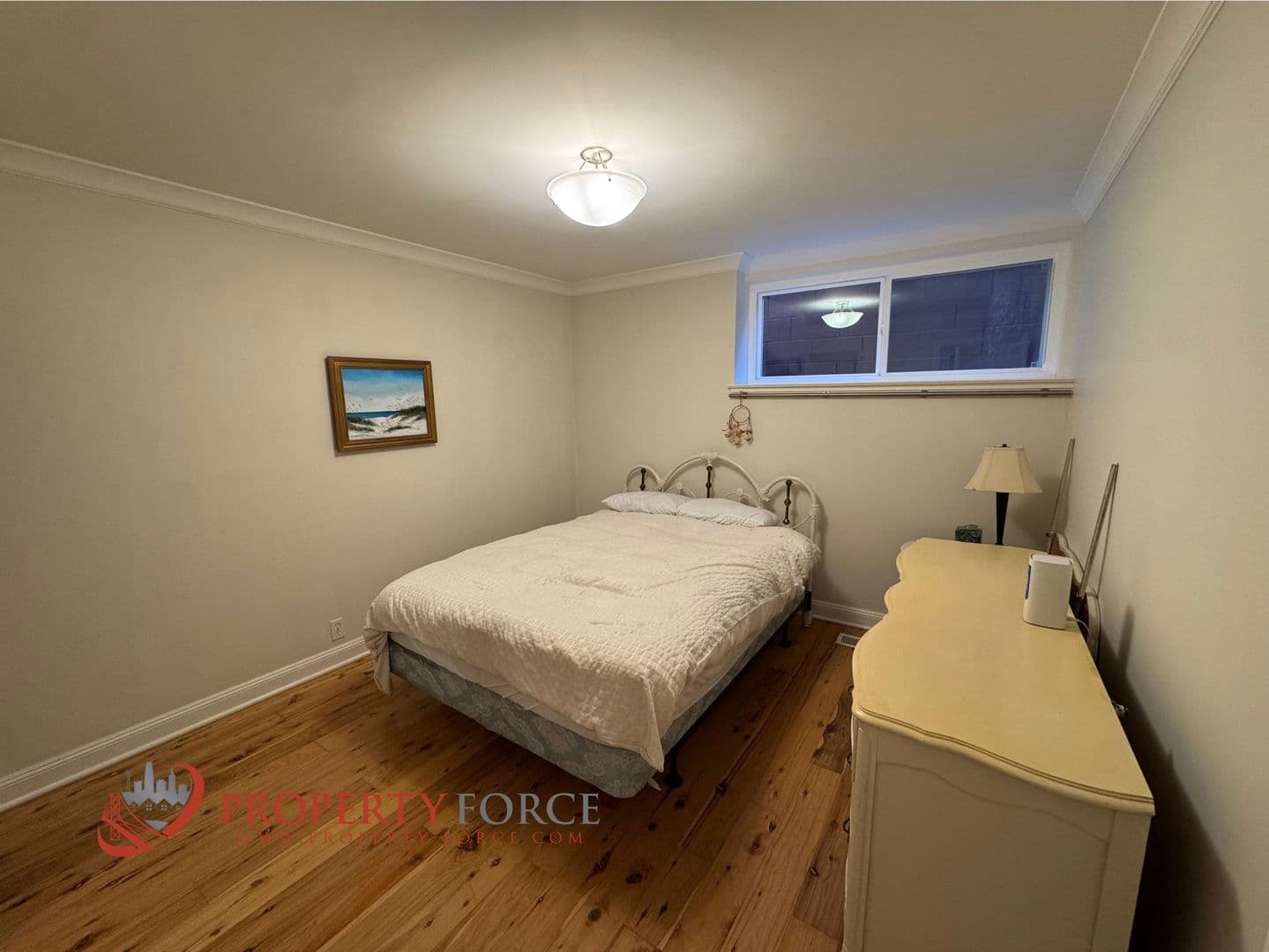 Pacifica House: 1519 Perez Dr