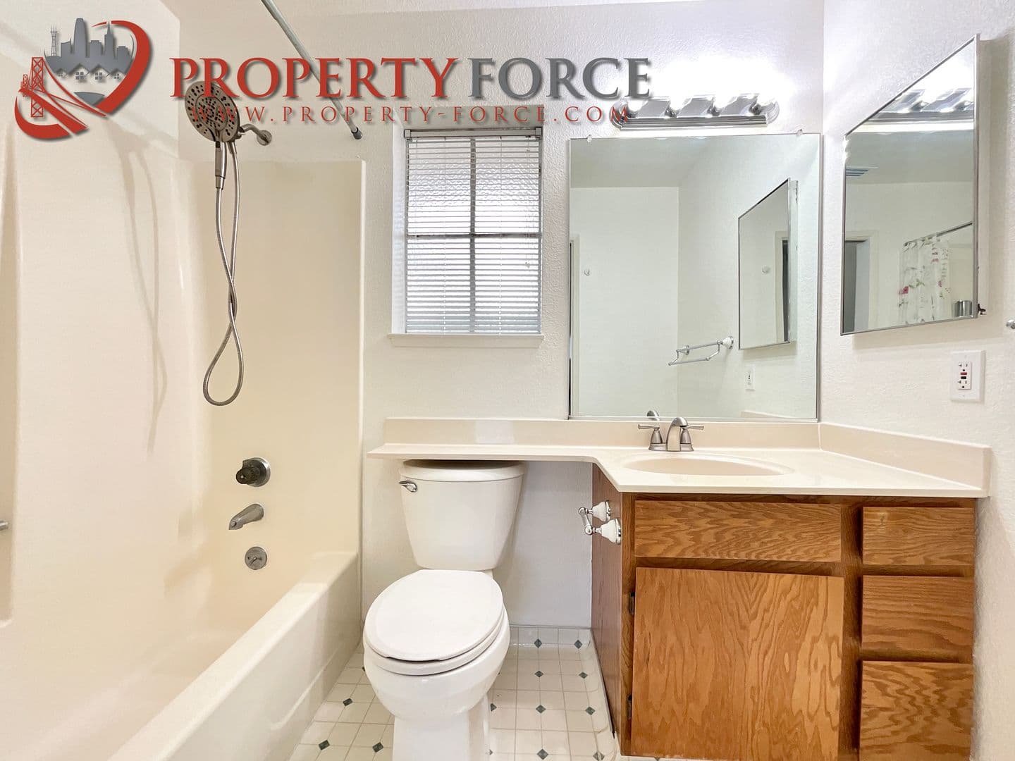 Half Moon Bay Condo: 414 Laurel Ave