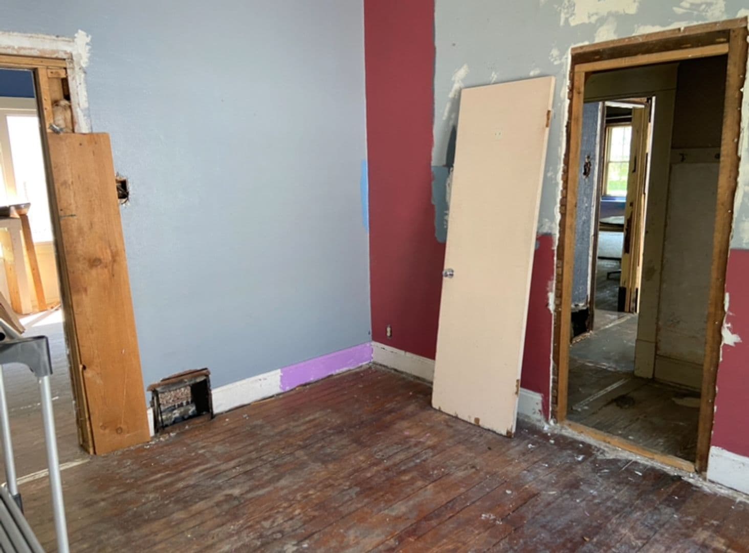 Centralia House: 115 N Cherry