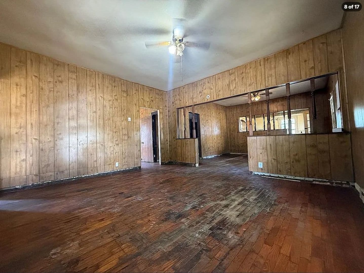 Park Hills House: 414 Camilla Ave