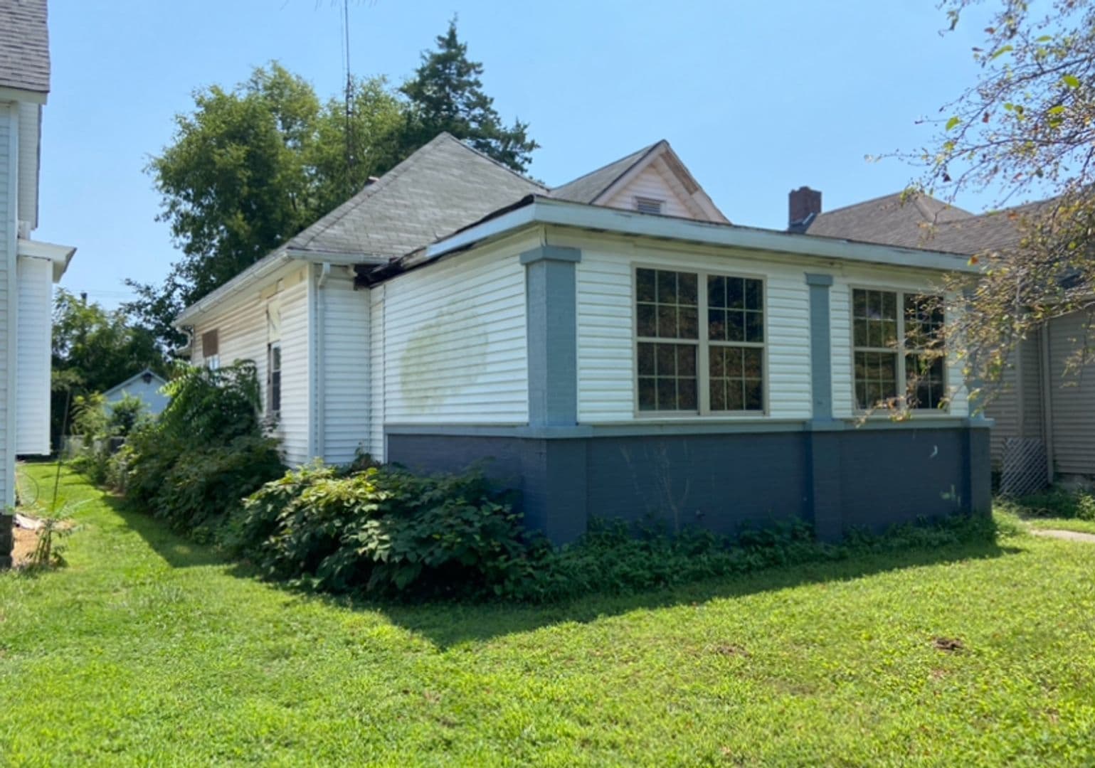 Centralia House: 115 N Cherry
