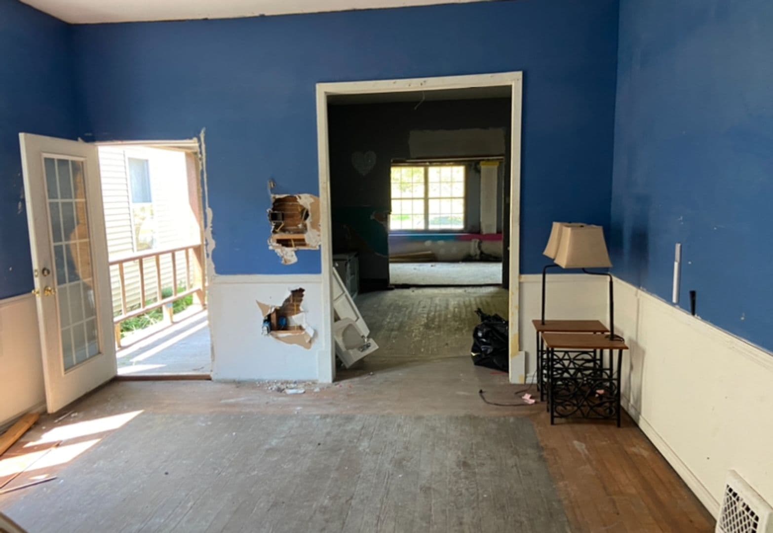 Centralia House: 115 N Cherry