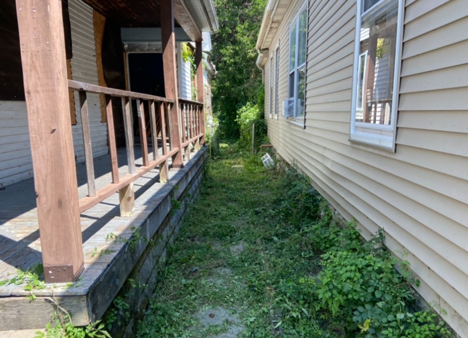 Centralia House: 115 N Cherry
