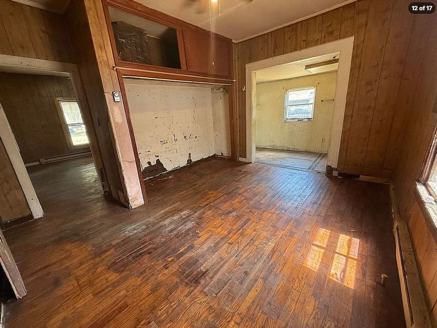 Park Hills House: 414 Camilla Ave