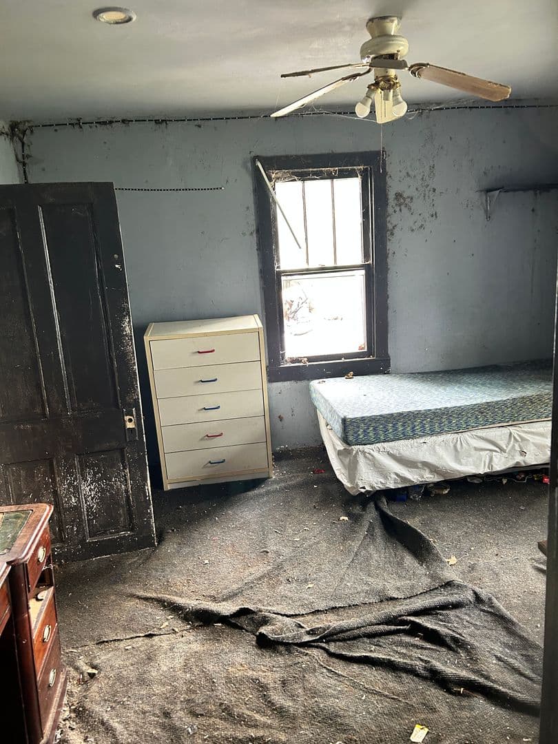 Farmington House: 319 Seventh St