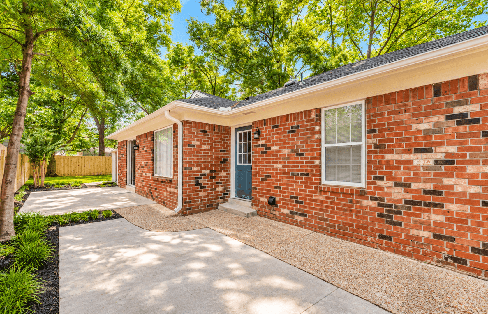 Bartlett House: 2130 Whitebark Dr