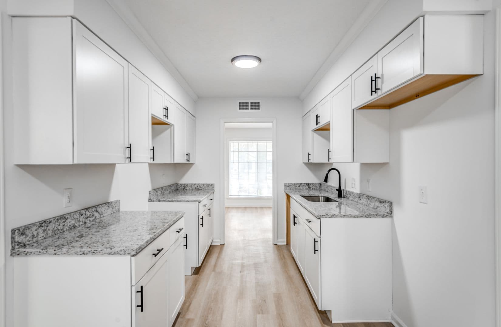 Bartlett House: 2130 Whitebark Dr