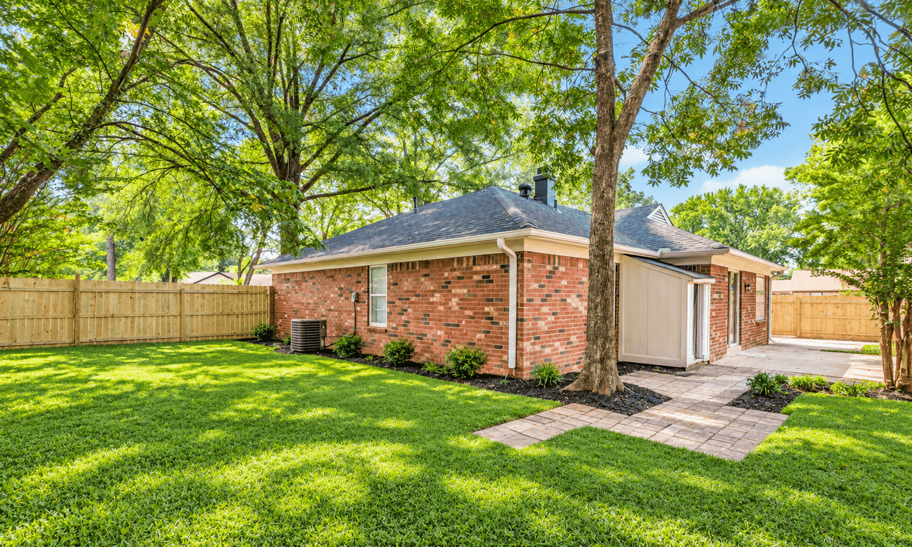 Bartlett House: 2130 Whitebark Dr