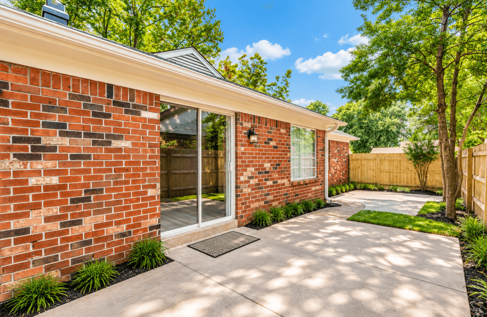 Bartlett House: 2130 Whitebark Dr