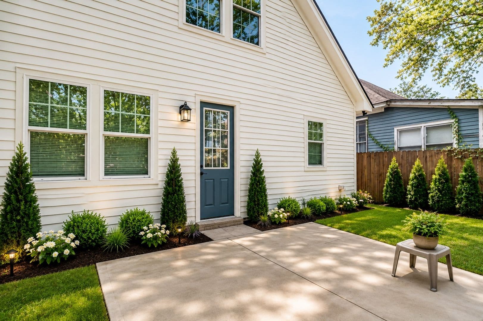 memphis House: 1737 Euclid Ave