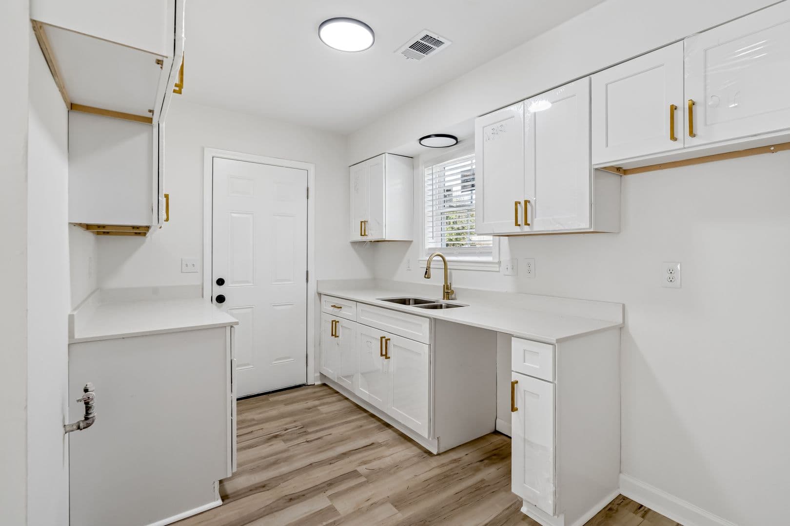 Memphis House: 5304 Bitter Creek Dr