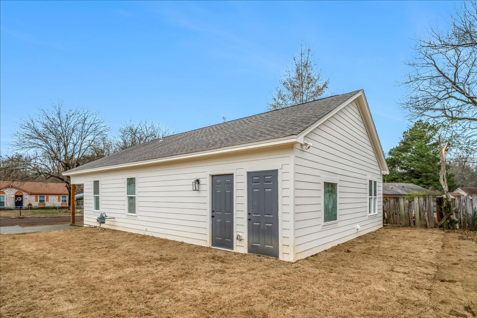 Memphis House: 2931 Lake Park Rd