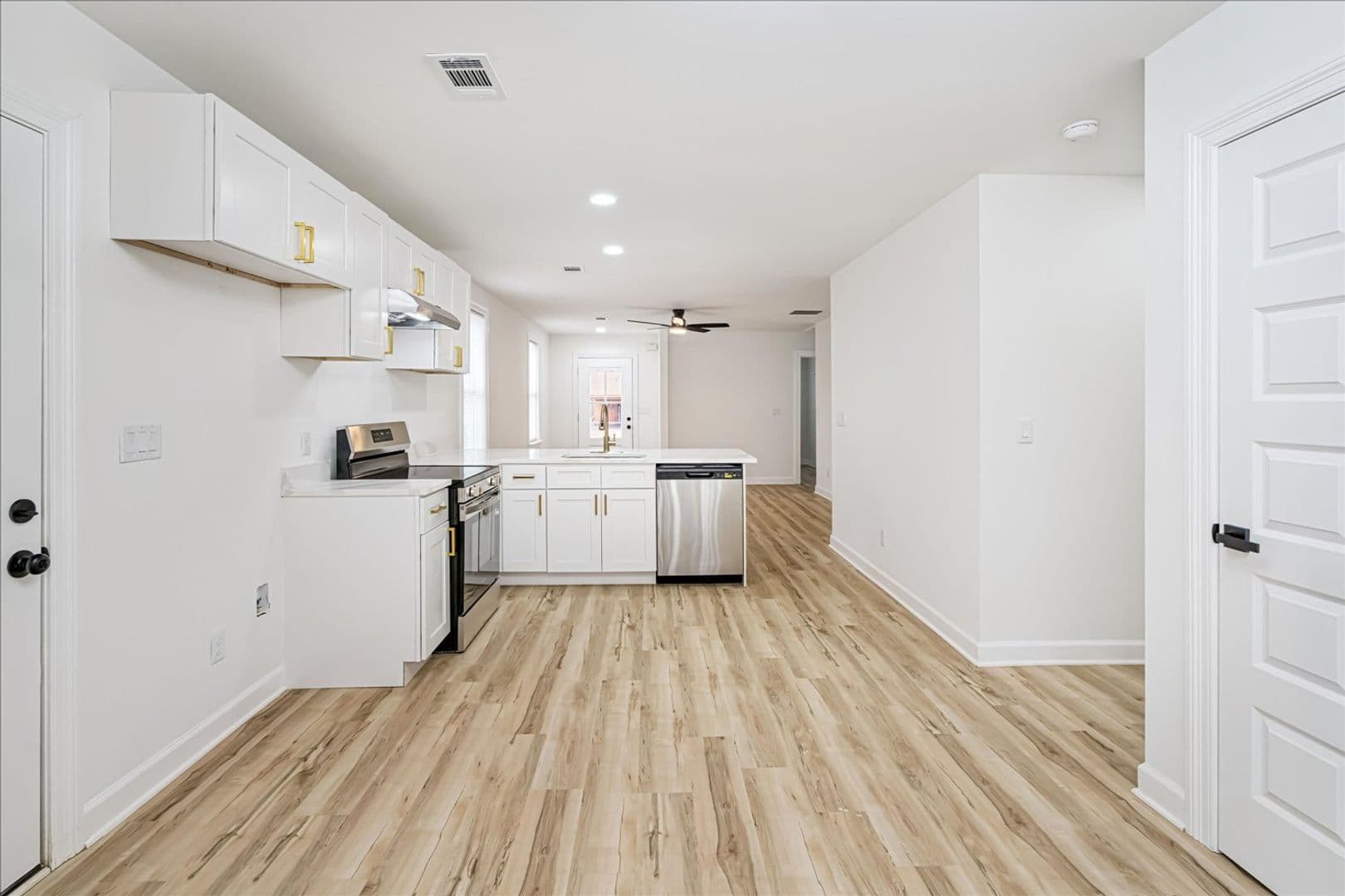Memphis House: 2994 Grenadier