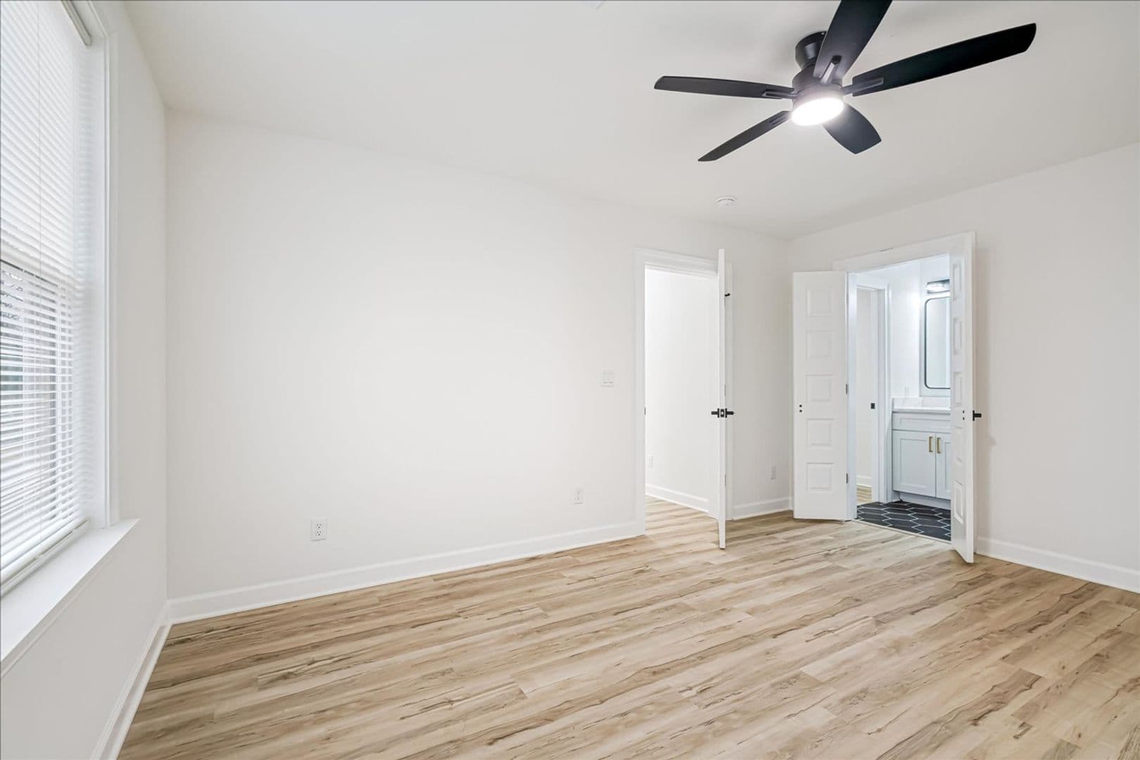 Memphis House: 2994 Grenadier