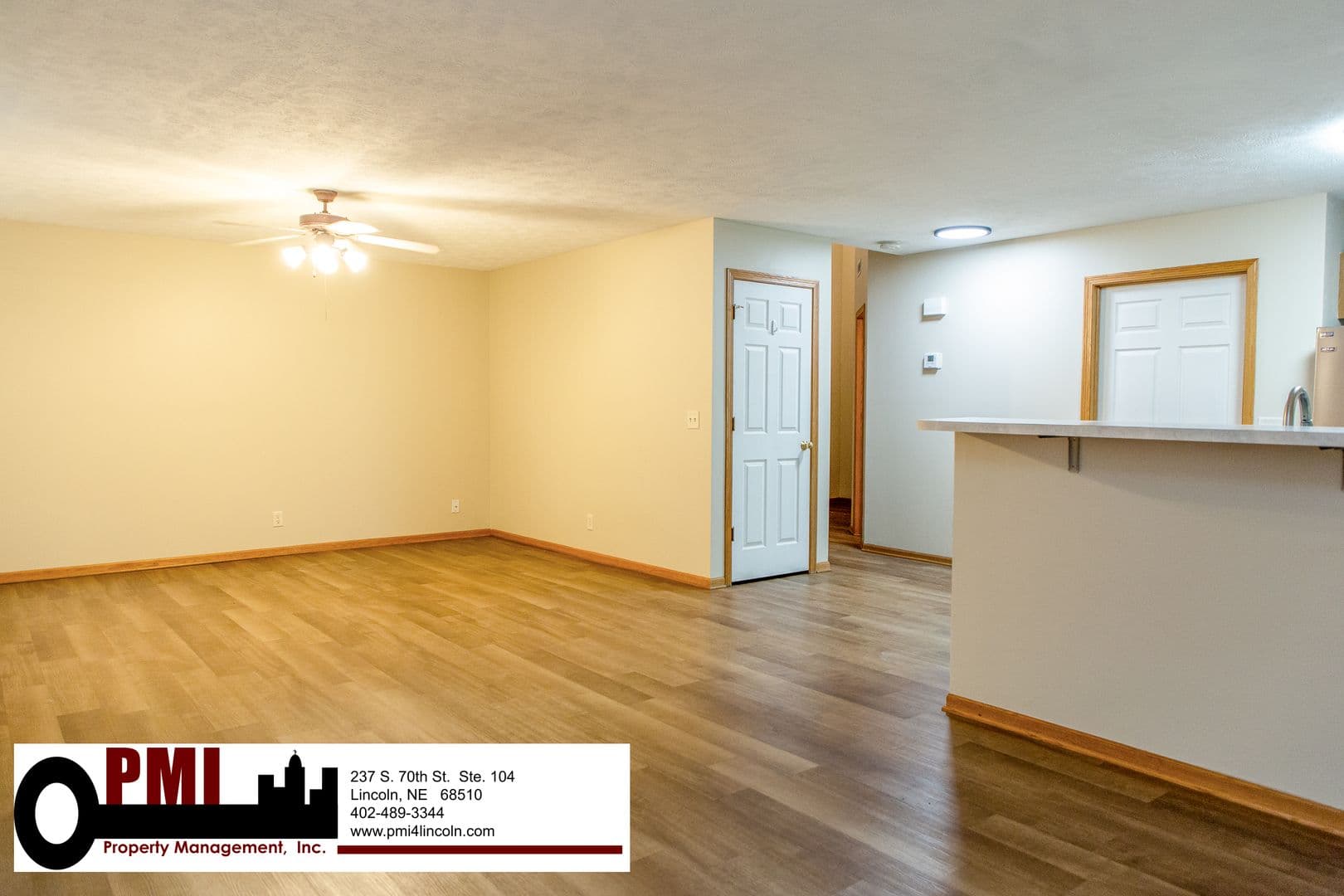 Lincoln House: 6843 S 89th St