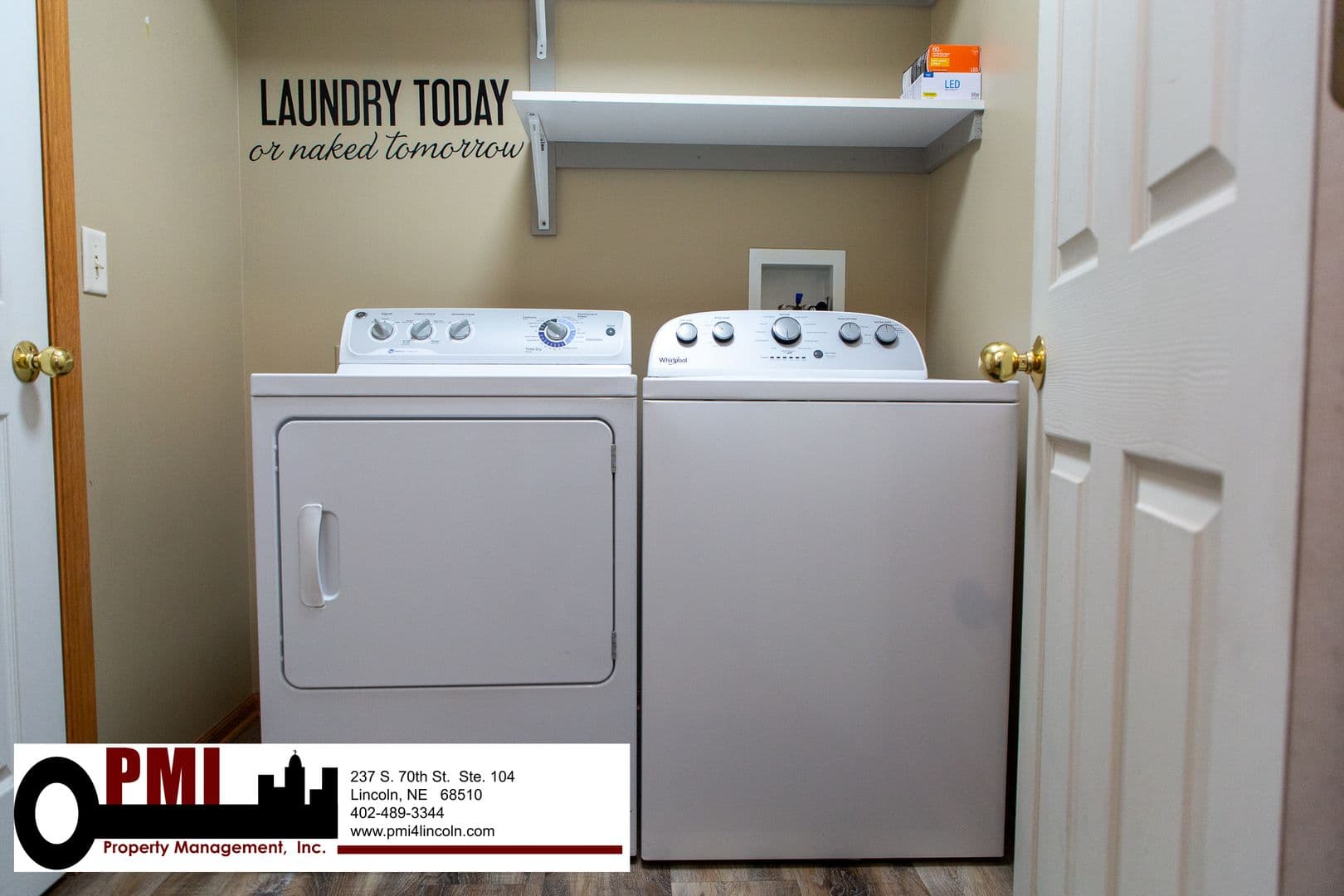 Lincoln House: 6926 Naples Dr