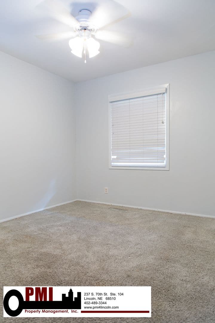 Lincoln House: 8030 N. Hazelwood Dr.