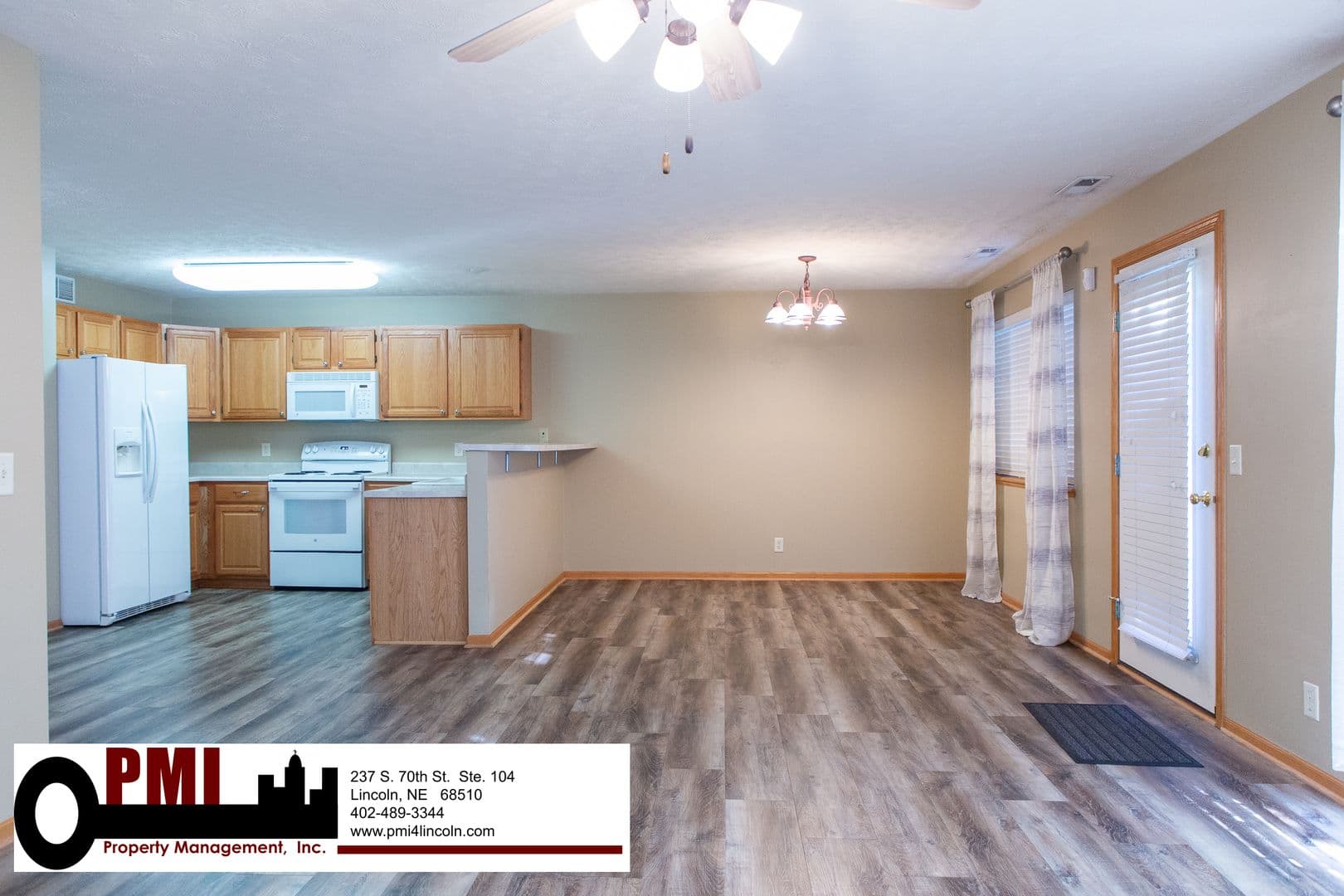 Lincoln House: 6926 Naples Dr
