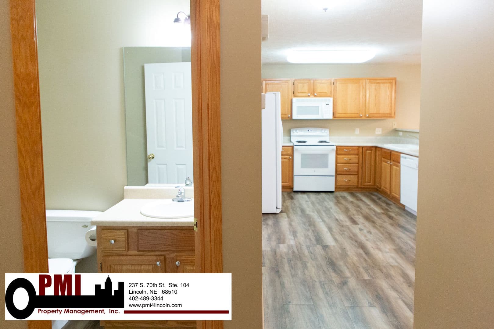 Lincoln House: 6926 Naples Dr