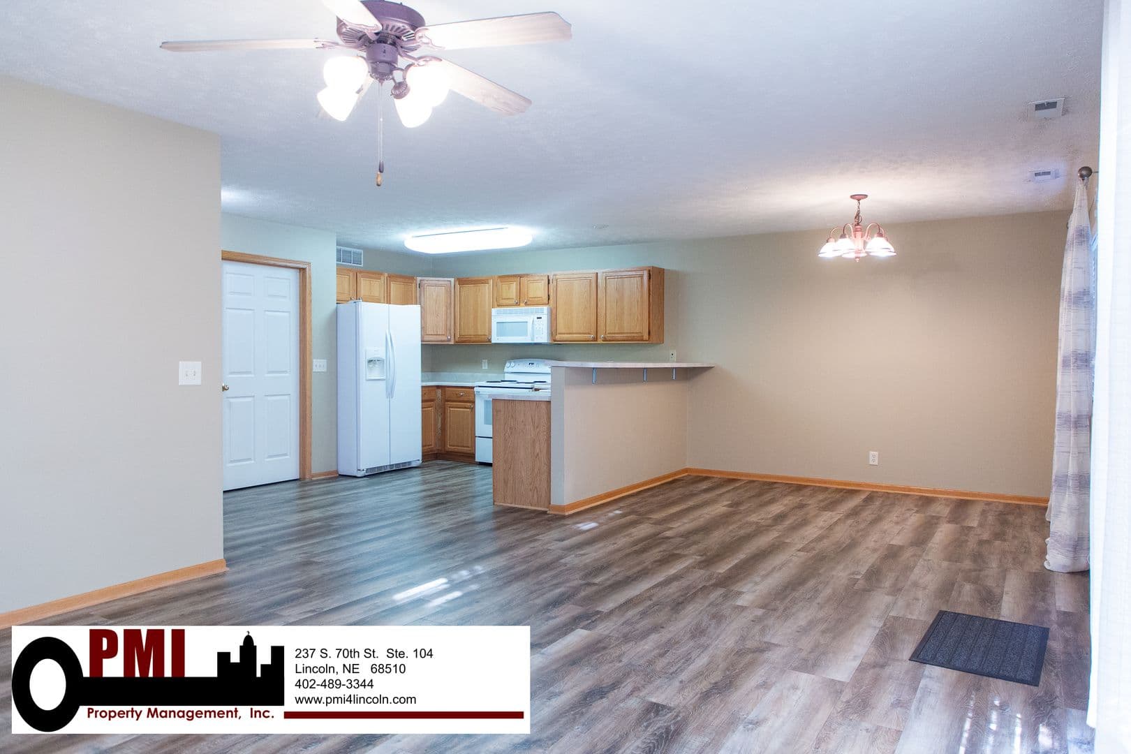 Lincoln House: 6926 Naples Dr