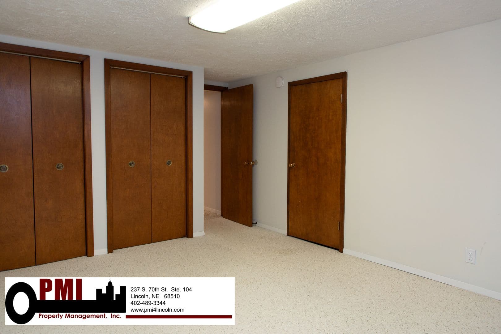Lincoln House: 8030 N. Hazelwood Dr.