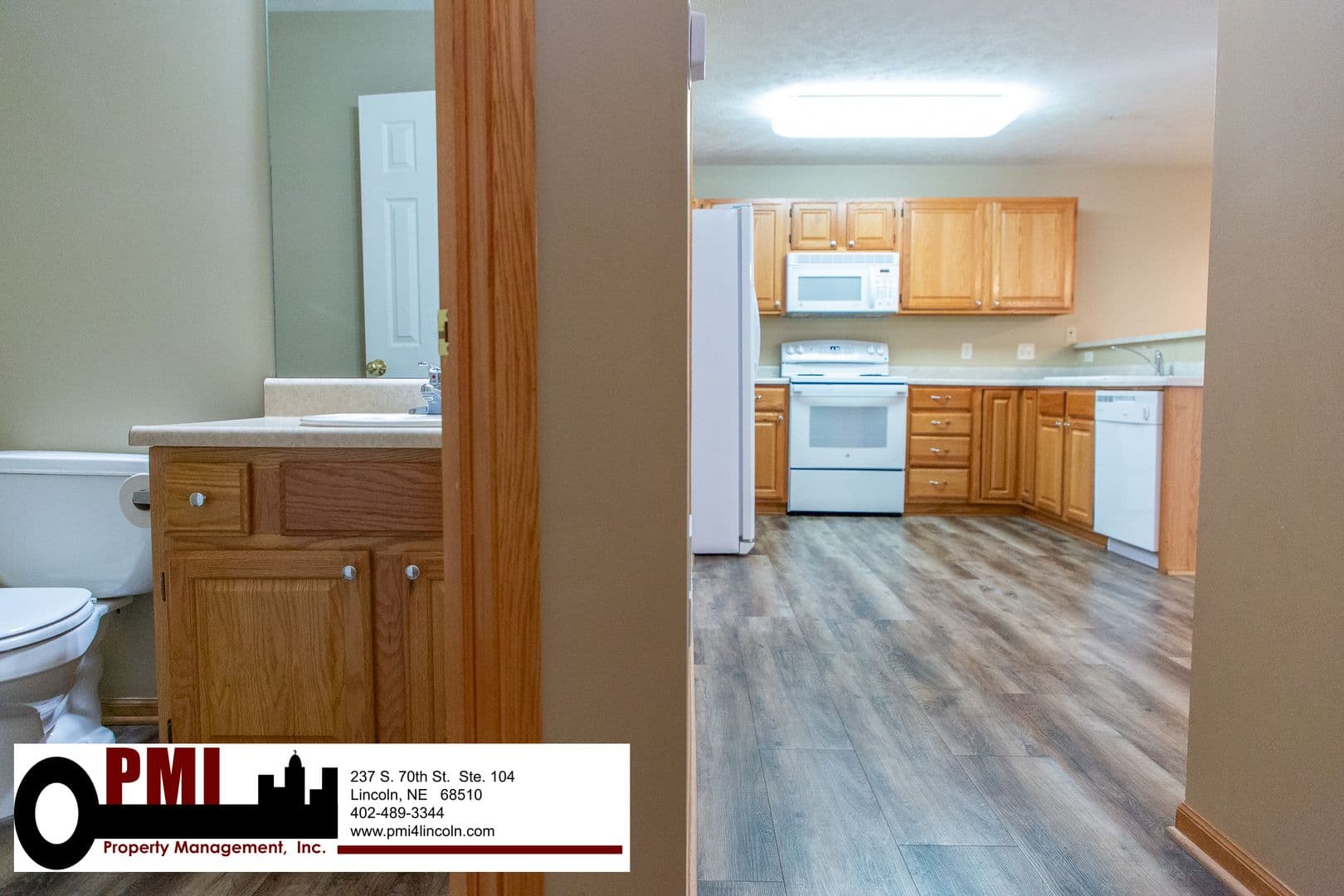 Lincoln House: 6926 Naples Dr