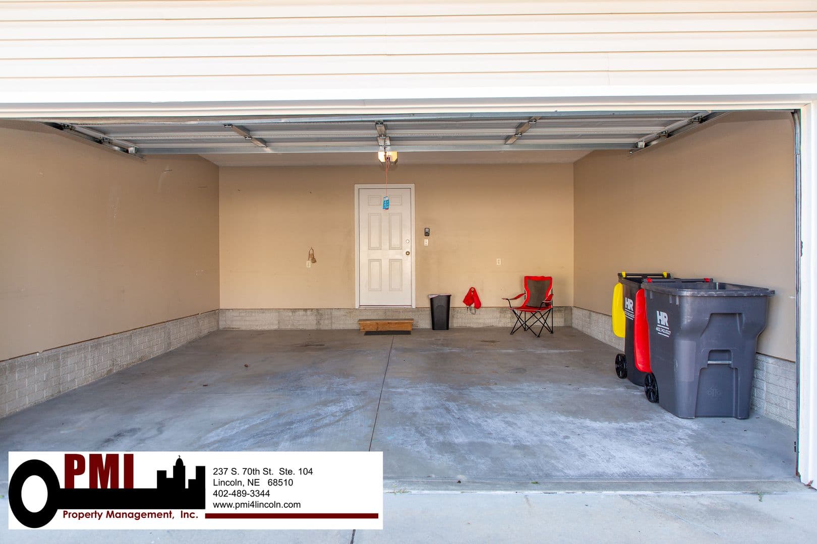 Lincoln House: 6926 Naples Dr