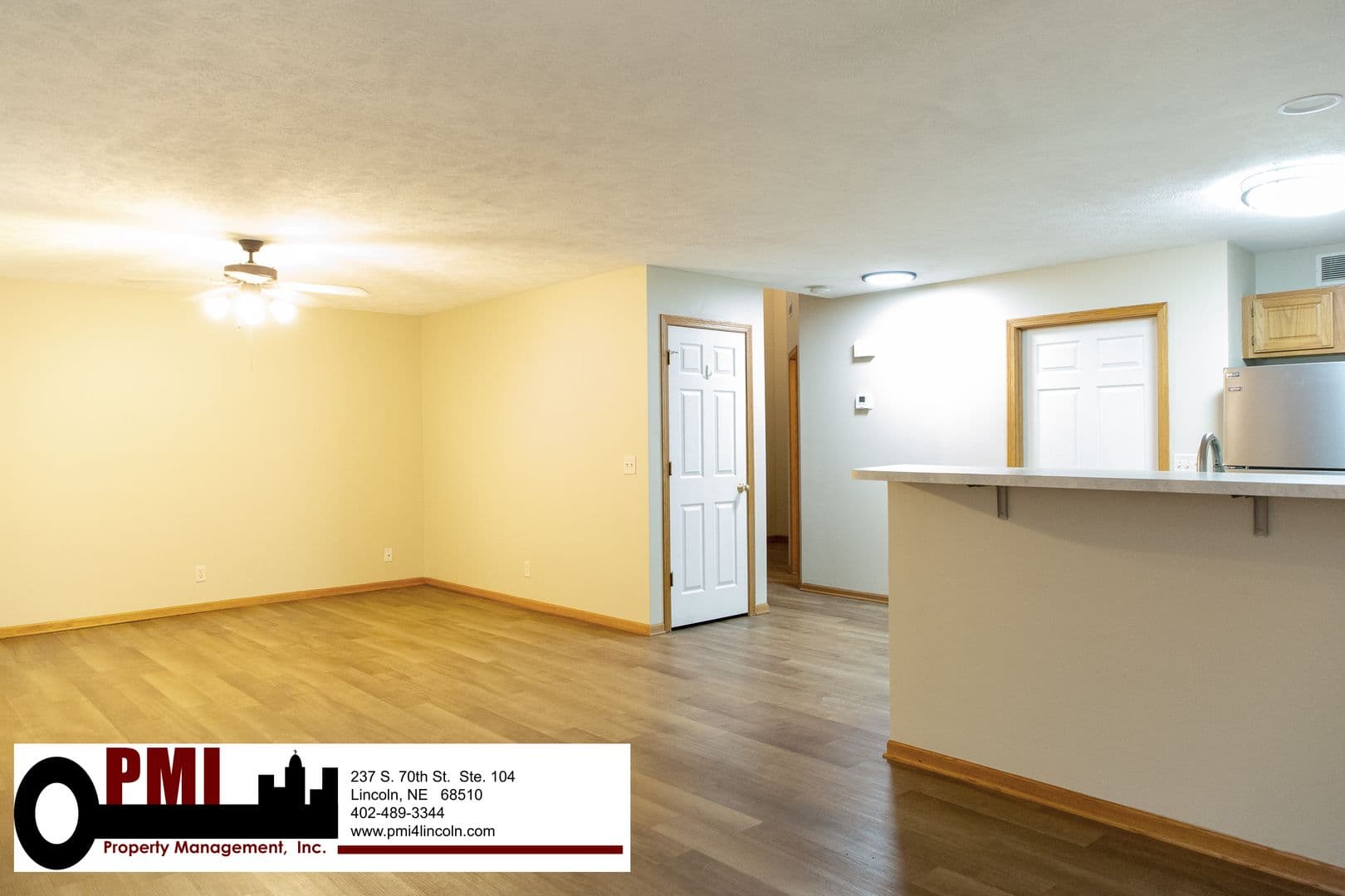 Lincoln House: 6843 S 89th St