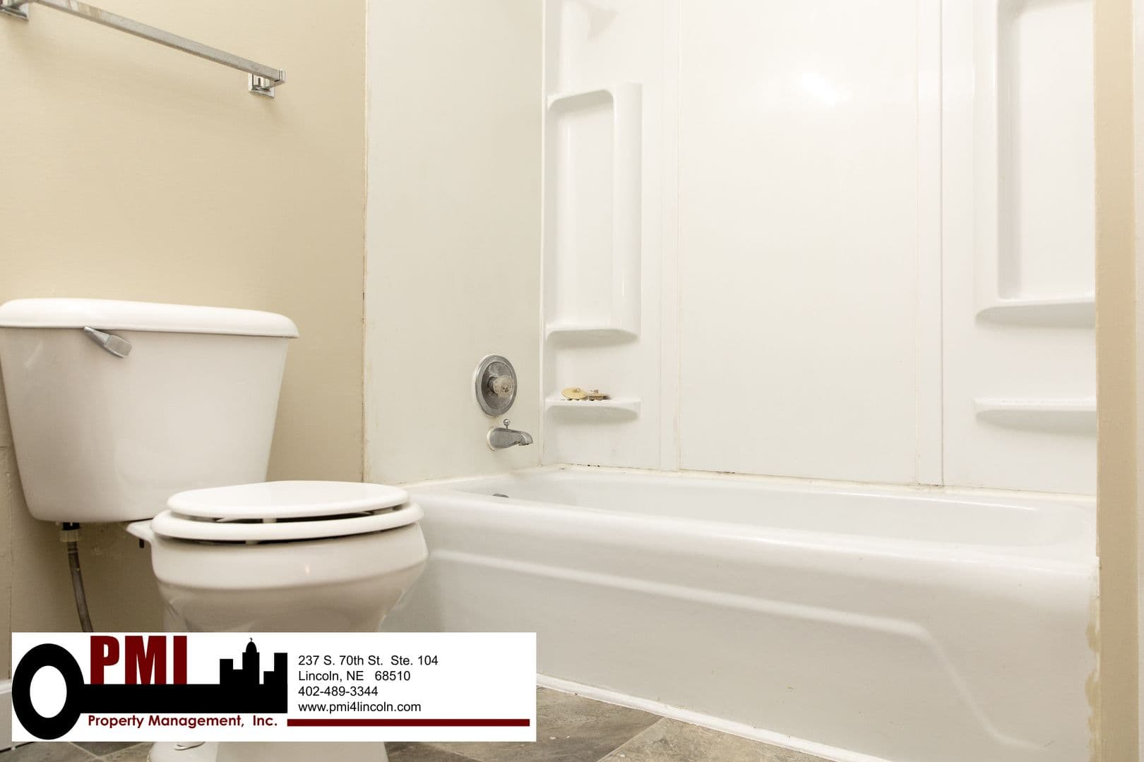 Lincoln Apartment: 1329 F St