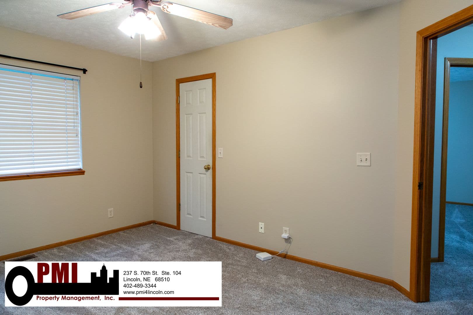 Lincoln House: 6843 S 89th St