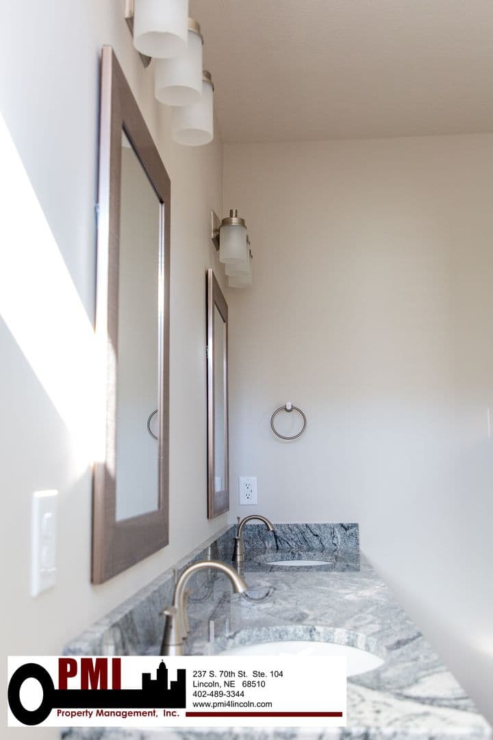 Lincoln House: 8755 Bristlecone Dr