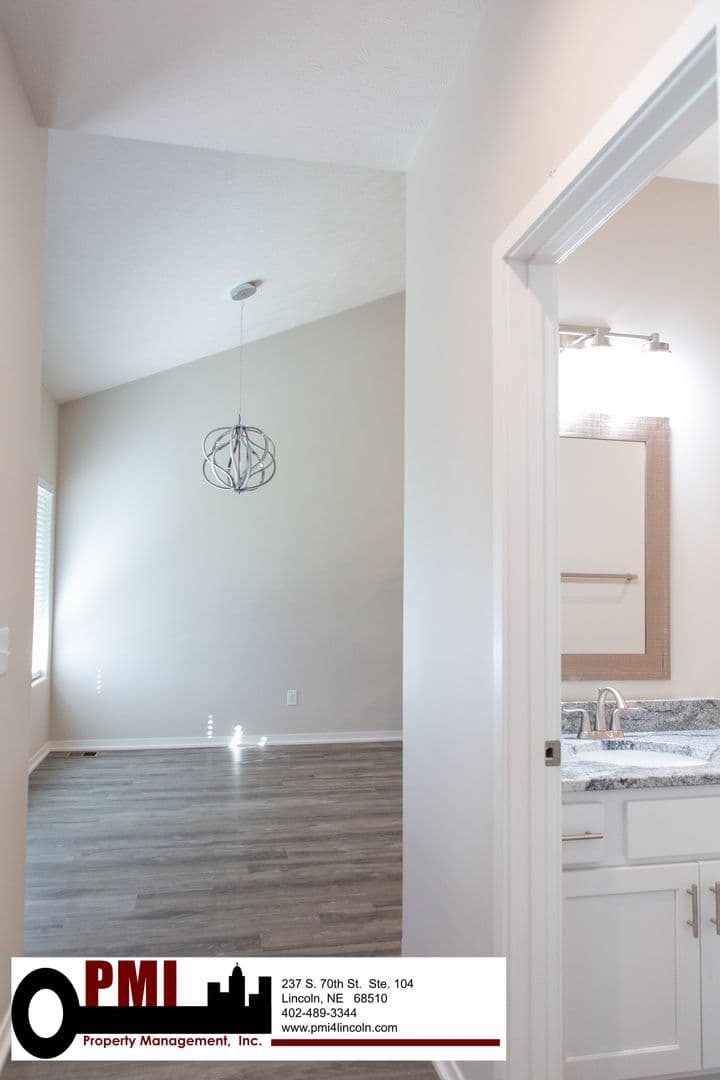 Lincoln House: 8755 Bristlecone Dr