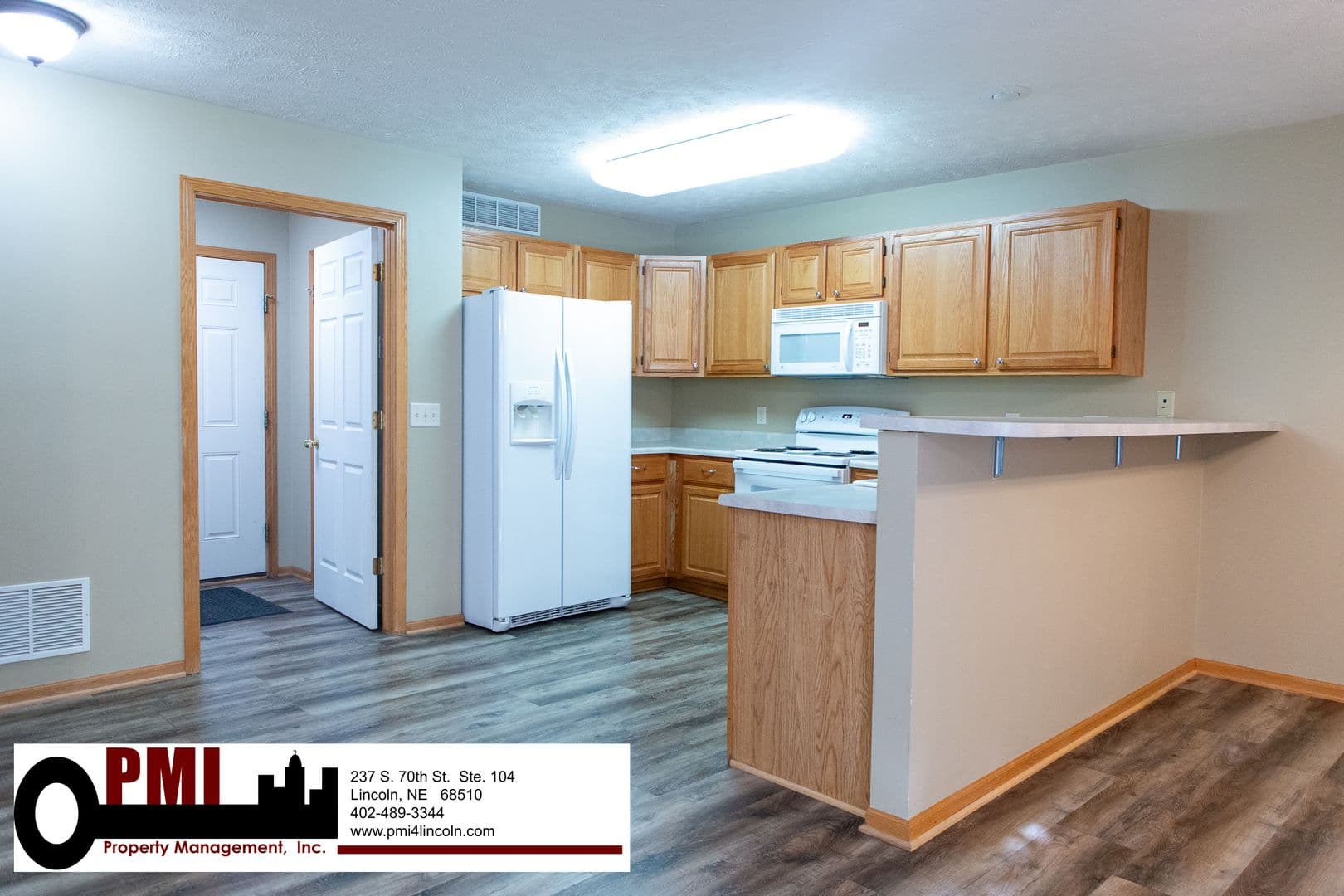 Lincoln House: 6926 Naples Dr