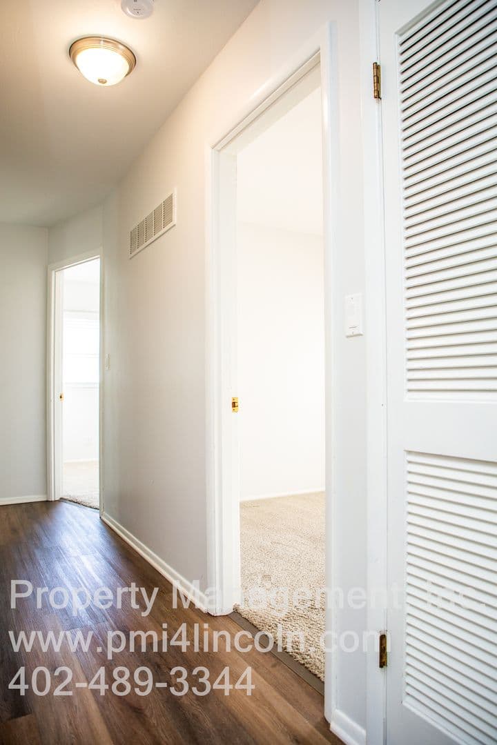 Lincoln House: 8030 N. Hazelwood Dr.