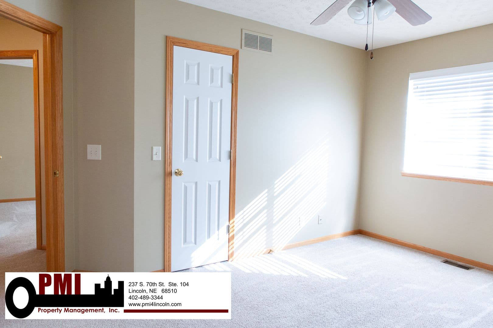 Lincoln House: 6926 Naples Dr