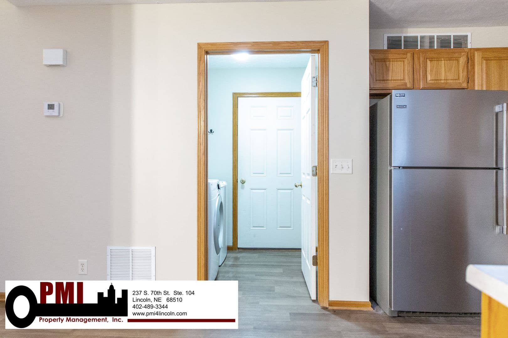 Lincoln House: 6843 S 89th St