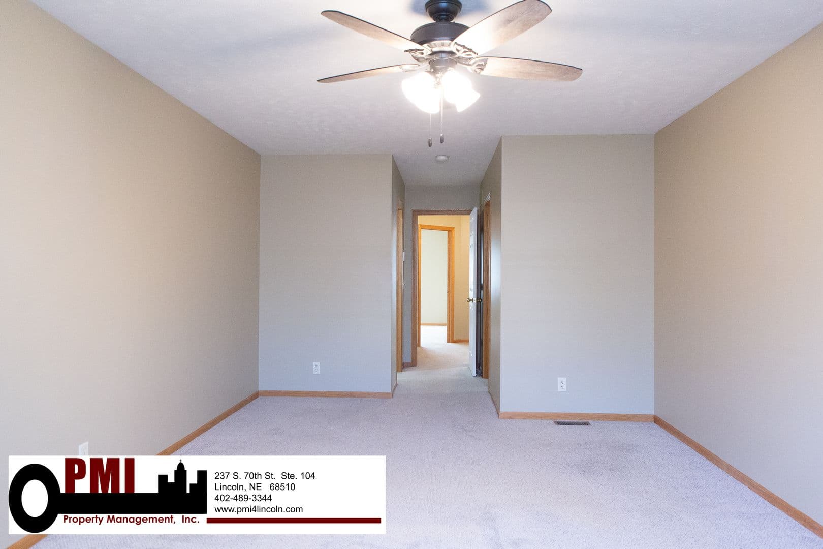 Lincoln House: 6926 Naples Dr