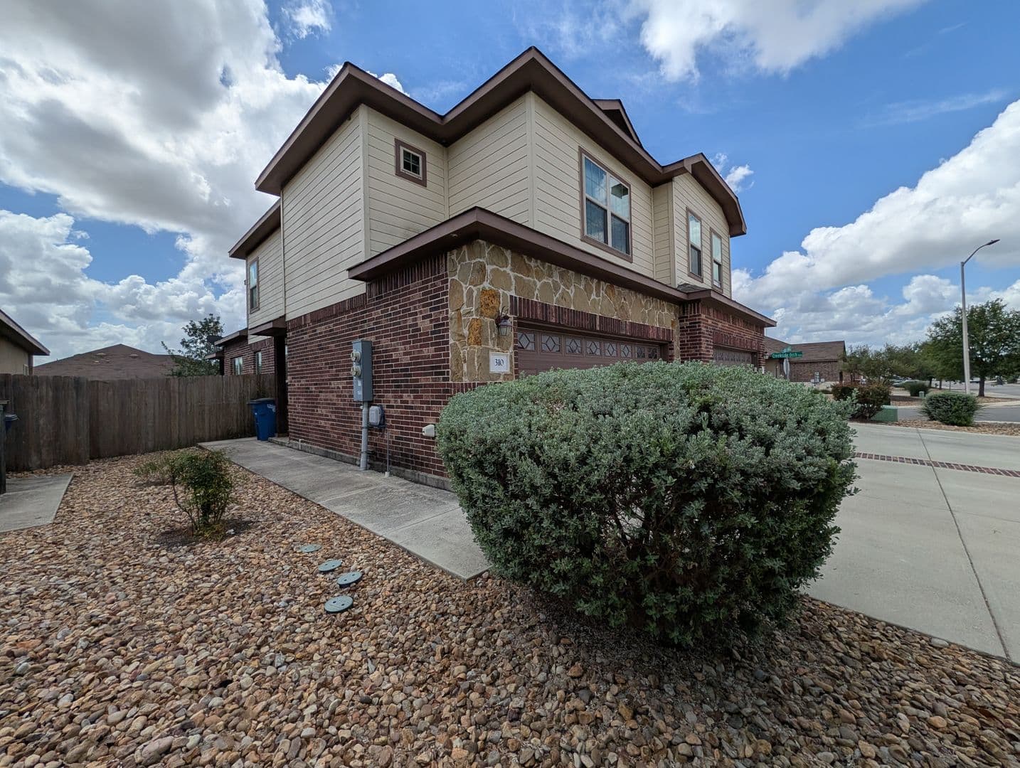 New Braunfels House: 310 Creekside Curve