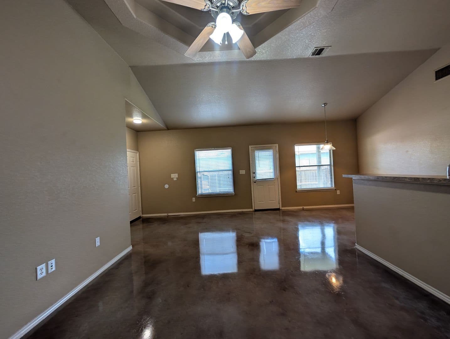 New Braunfels House: 228-A Anne Louise